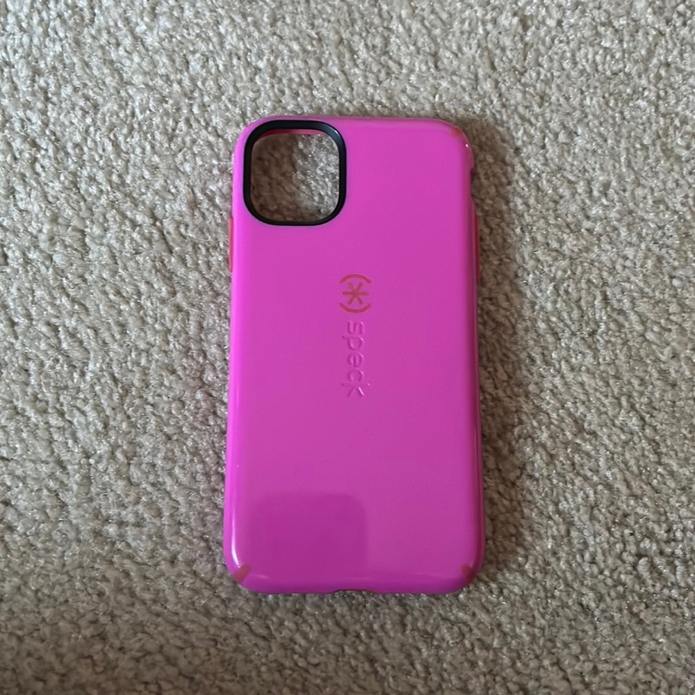 Magenta Speck iPhone 11 case